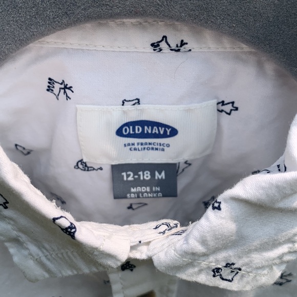 Old Navy Collared Button Up - Picture 6 of 6